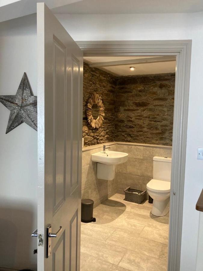 "Prospect House" - Two Private Apartments In This 17Th Century Cottage - Apartment 2 Has A Kids Cabin Bunk Room - Book Both Apartments For One Large House With Connecting Door In Lobby - Public Parking Outside Looe Exteriör bild